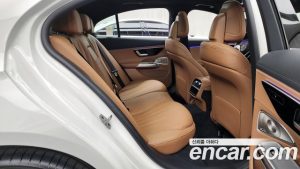 Mercedes-Benz E-Class E300 4MATIC Exclusive 2026 года из Южной Кореи