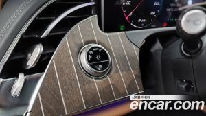 Mercedes-Benz E-Class E300 4MATIC Exclusive 2026 года из Южной Кореи