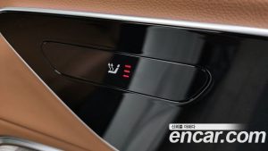 Mercedes-Benz E-Class E300 4MATIC Exclusive 2026 года из Южной Кореи