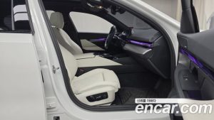 BMW 5-Series 523d M Sport 2025 года из Южной Кореи