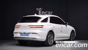 Genesis GV70 e-AWD 2024 года из Южной Кореи