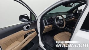 Kia Sorento HEV 1.6 2WD 2024 года из Южной Кореи