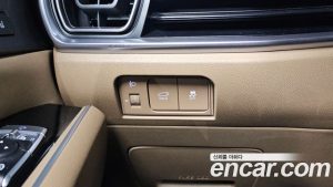 Kia Sorento HEV 1.6 2WD 2024 года из Южной Кореи