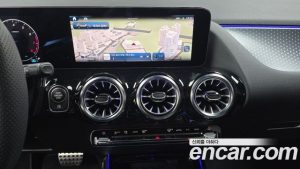 Mercedes-Benz GLA-Class GLA250 4MATIC 2025 года из Южной Кореи