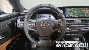 Lexus ES Executive 2023 года из Южной Кореи