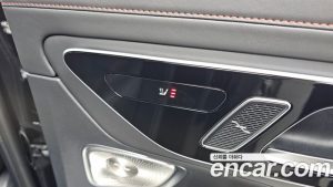 Mercedes-Benz GLC-Class AMG GLC43 4MATIC 2025 года из Южной Кореи