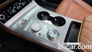 Genesis GV70 2.5T Бензин AWD 2025 года из Южной Кореи