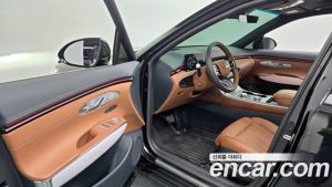Genesis GV70 2.5T Бензин AWD 2025 года из Южной Кореи