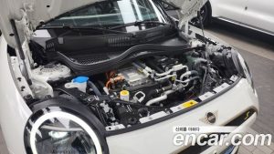 Mini Cooper SE Favoured 2024 года из Южной Кореи