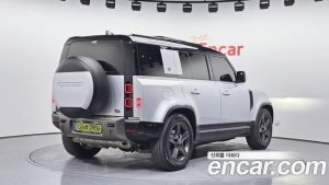Land Rover Defender 110 P300 X- SE 2023 года из Южной Кореи