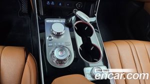 Genesis GV80 2.5T Бензин 2WD 2024 года из Южной Кореи