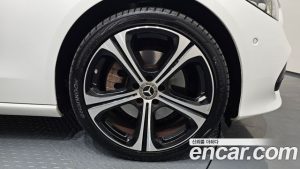 Mercedes-Benz C-Class C300 4MATIC Avantgarde 2023 года из Южной Кореи