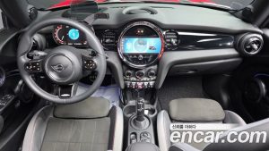 Mini Cooper JCW 2023 года из Южной Кореи