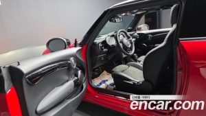 Mini Cooper JCW 2023 года из Южной Кореи