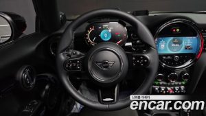 Mini Cooper JCW 2023 года из Южной Кореи