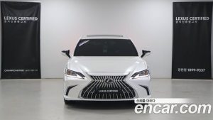 Lexus ES Luxury Plus 2026 года из Южной Кореи