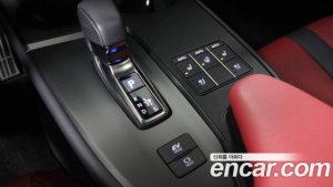 Lexus UX 2.0 F-Sport 2WD 2025 года из Южной Кореи