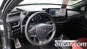Lexus UX 2.0 F-Sport 2WD 2025 года из Южной Кореи