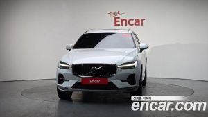 Volvo XC60 B5 ULTIMATE Bright 2023 года из Южной Кореи