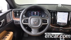 Volvo XC60 B5 ULTIMATE Bright 2023 года из Южной Кореи