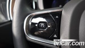 Volvo XC60 B5 ULTIMATE Bright 2023 года из Южной Кореи