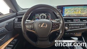 Lexus ES Executive 2026 года из Южной Кореи