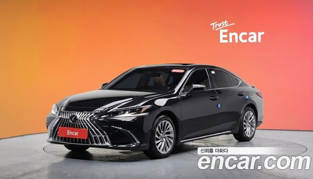 Lexus ES Executive 2026 года из Кореи