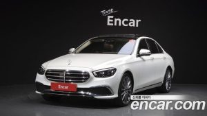 Mercedes-Benz E-Class E450 4MATIC Exclusive 2023 года из Южной Кореи