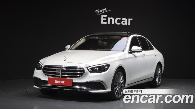 Mercedes-Benz E-Class E450 4MATIC Exclusive 2023 года из Кореи