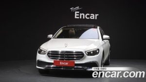 Mercedes-Benz E-Class E450 4MATIC Exclusive 2023 года из Южной Кореи