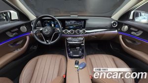 Mercedes-Benz E-Class E450 4MATIC Exclusive 2023 года из Южной Кореи