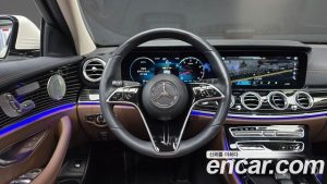 Mercedes-Benz E-Class E450 4MATIC Exclusive 2023 года из Южной Кореи