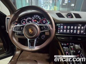 Porsche Cayenne 3.0 2022 года из Южной Кореи