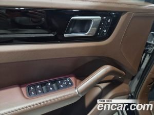 Porsche Cayenne 3.0 2022 года из Южной Кореи