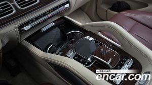 Mercedes-Benz GLS-Class Maybach GLS600 4MATIC MANUFAKTUR 2023 года из Южной Кореи