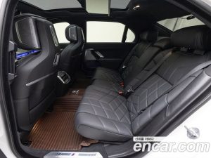 BMW i7 eDrive 50 M Sport 2024 года из Южной Кореи