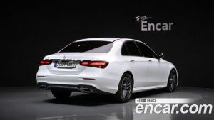 Mercedes-Benz E-Class E250 AMG Line 2023 года из Южной Кореи