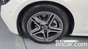 Mercedes-Benz E-Class E250 AMG Line 2023 года из Южной Кореи