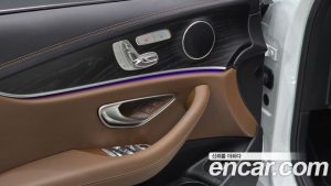 Mercedes-Benz E-Class E250 AMG Line 2023 года из Южной Кореи