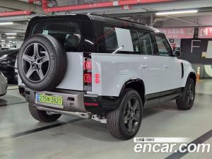 Land Rover Defender 110 P300 X- SE 2024 года из Южной Кореи