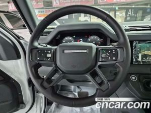 Land Rover Defender 110 P300 X- SE 2024 года из Южной Кореи
