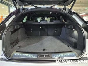 Land Rover Range Rover Velar 2.0 P250 Dynamic SE 2025 года из Южной Кореи