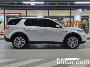 Land Rover Discovery Sport P250 SE 2023 года из Южной Кореи