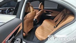 Mercedes-Benz E-Class E200 Avantgarde 2024 года из Южной Кореи