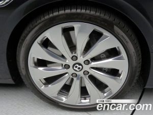 Bentley Flying Spur 4.0 2022 года из Южной Кореи