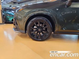 Lexus NX F-Sport 2025 года из Южной Кореи