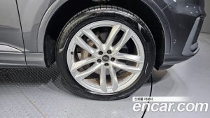 Audi Q7 45 TDI 4WD Premium 2023 года из Южной Кореи