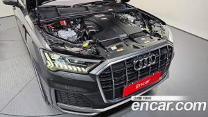 Audi Q7 45 TDI 4WD Premium 2023 года из Южной Кореи