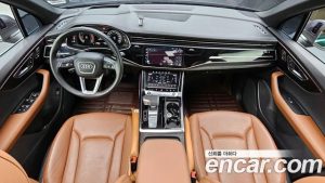 Audi Q7 45 TDI 4WD Premium 2023 года из Южной Кореи