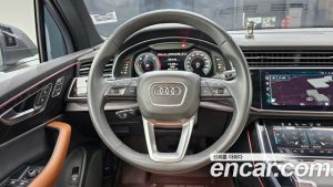 Audi Q7 45 TDI 4WD Premium 2023 года из Южной Кореи